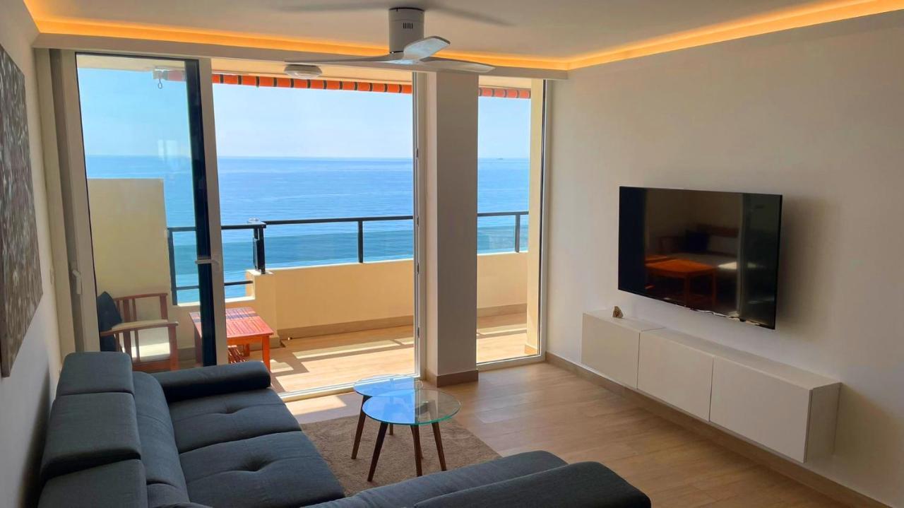 Beachfront -- New Luxury Apartment -- 1ª Linea Playa -- Fuengirola City Center -- Private Parking -- Panoramic Sea Views -- エクステリア 写真