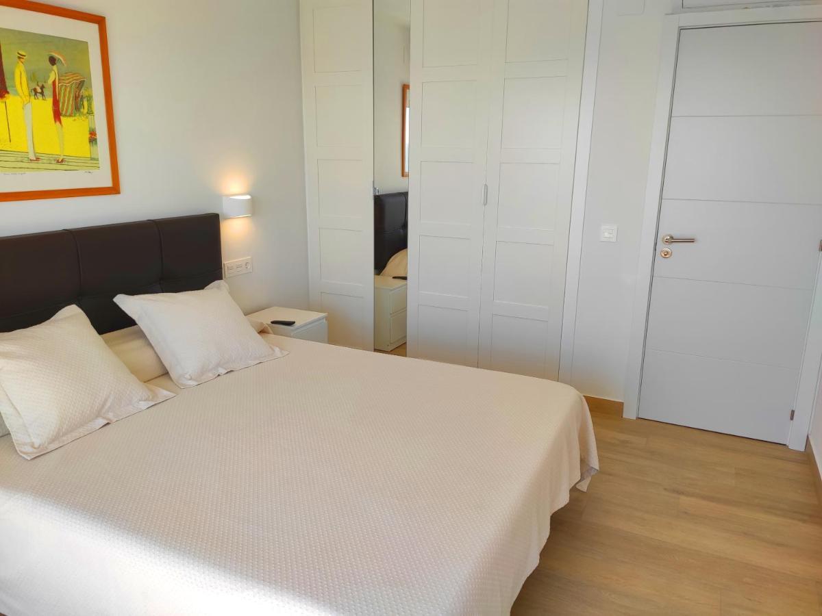 Beachfront -- New Luxury Apartment -- 1ª Linea Playa -- Fuengirola City Center -- Private Parking -- Panoramic Sea Views -- エクステリア 写真