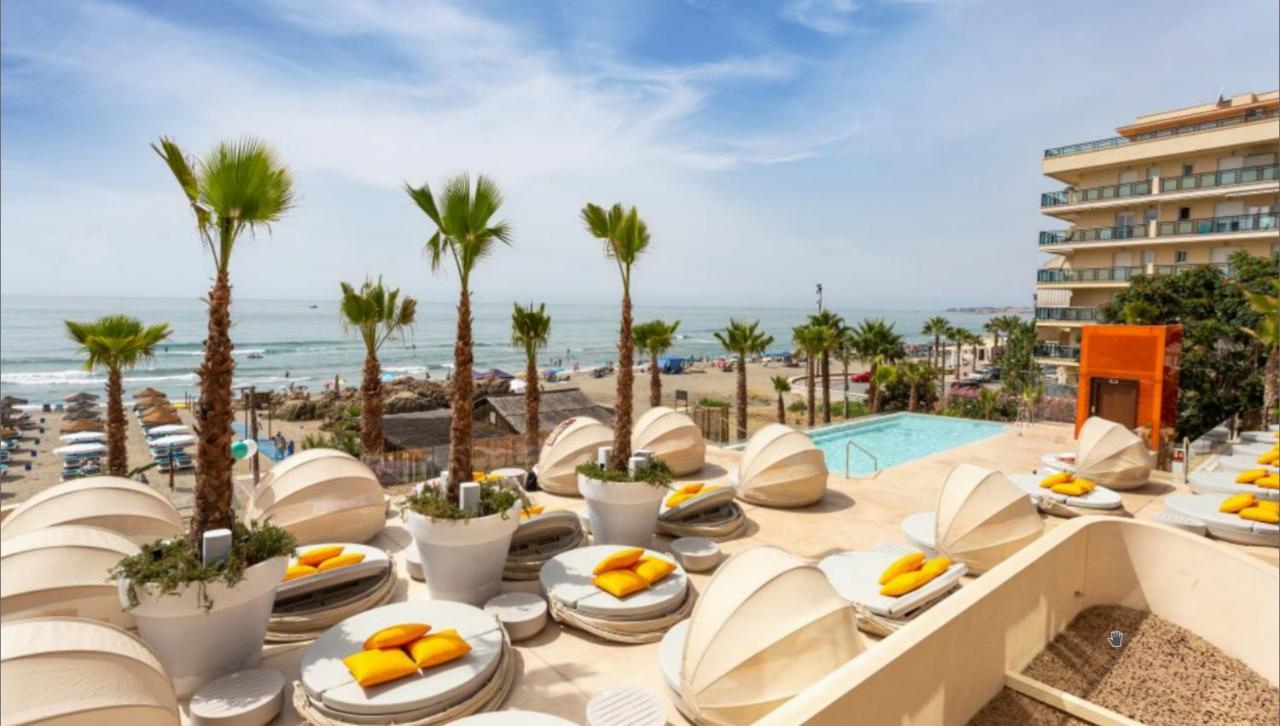 Beachfront -- New Luxury Apartment -- 1ª Linea Playa -- Fuengirola City Center -- Private Parking -- Panoramic Sea Views -- エクステリア 写真