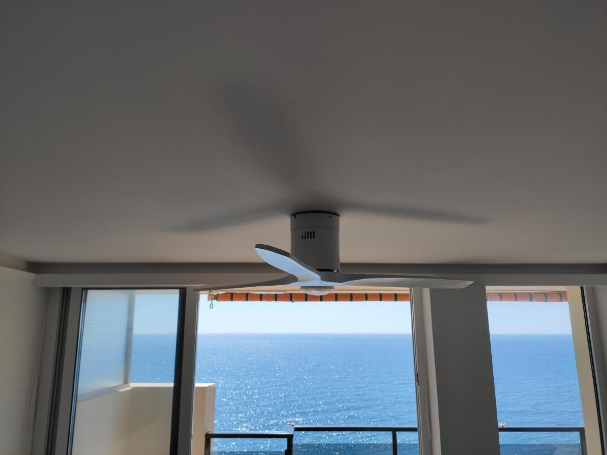 Beachfront -- New Luxury Apartment -- 1ª Linea Playa -- Fuengirola City Center -- Private Parking -- Panoramic Sea Views -- エクステリア 写真
